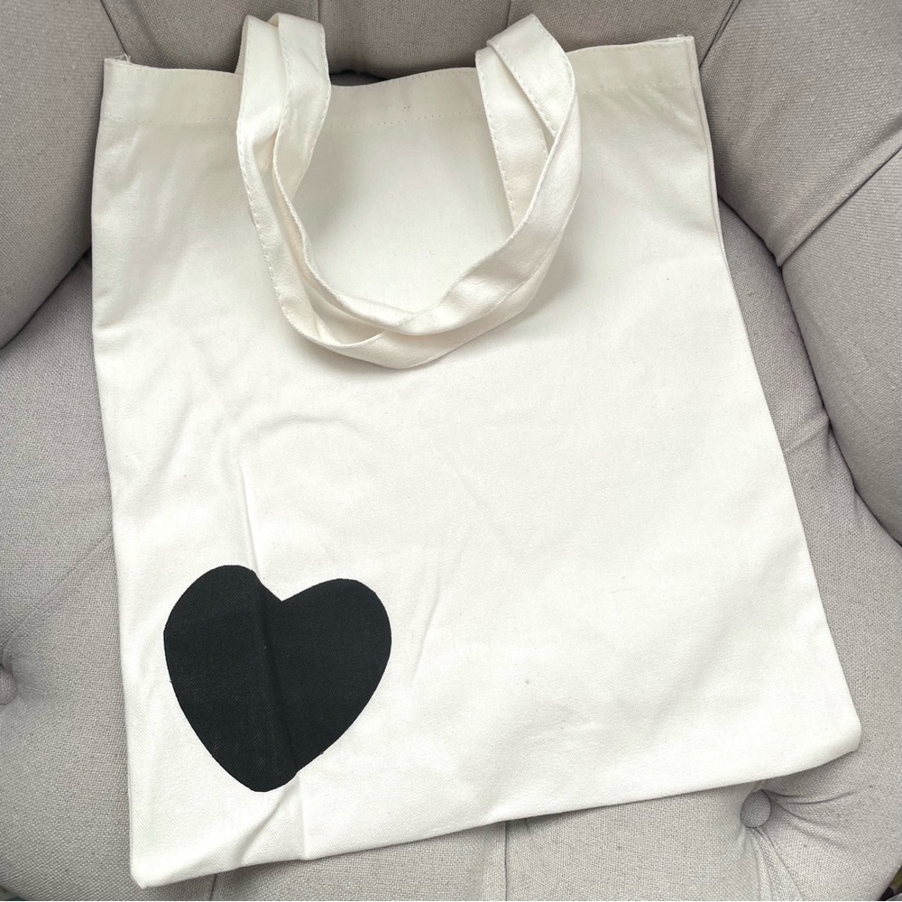 🖤 Brand New The OUTNET com canvas shoulder shopping reusable heart tote